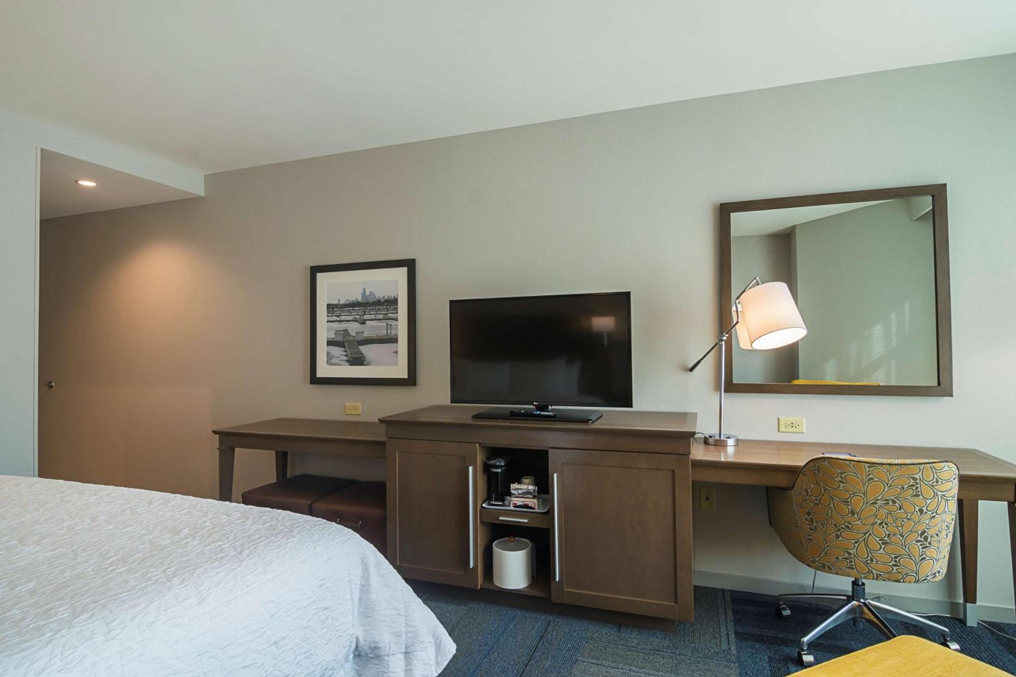 Hampton Inn Chicago North-Loyola Station, Il Kültér fotó
